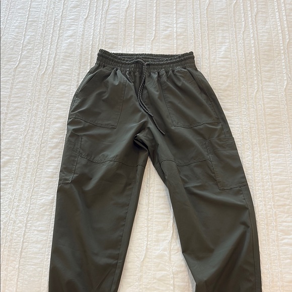 Old Navy Women's  stretchtech Joggers - Picture 1 of 6